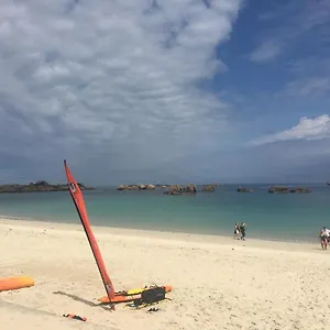 En Bretagne, De 2 à 8 Pers , Meublé De Tourisme 3 étoiles Nichée Dans Un écrin De Verdure à 2500m De La Hébergement de vacances